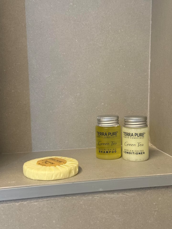 Beach House Apt 4 • 1BR + Sofa Bed • Sleeps 4 - Airbnb