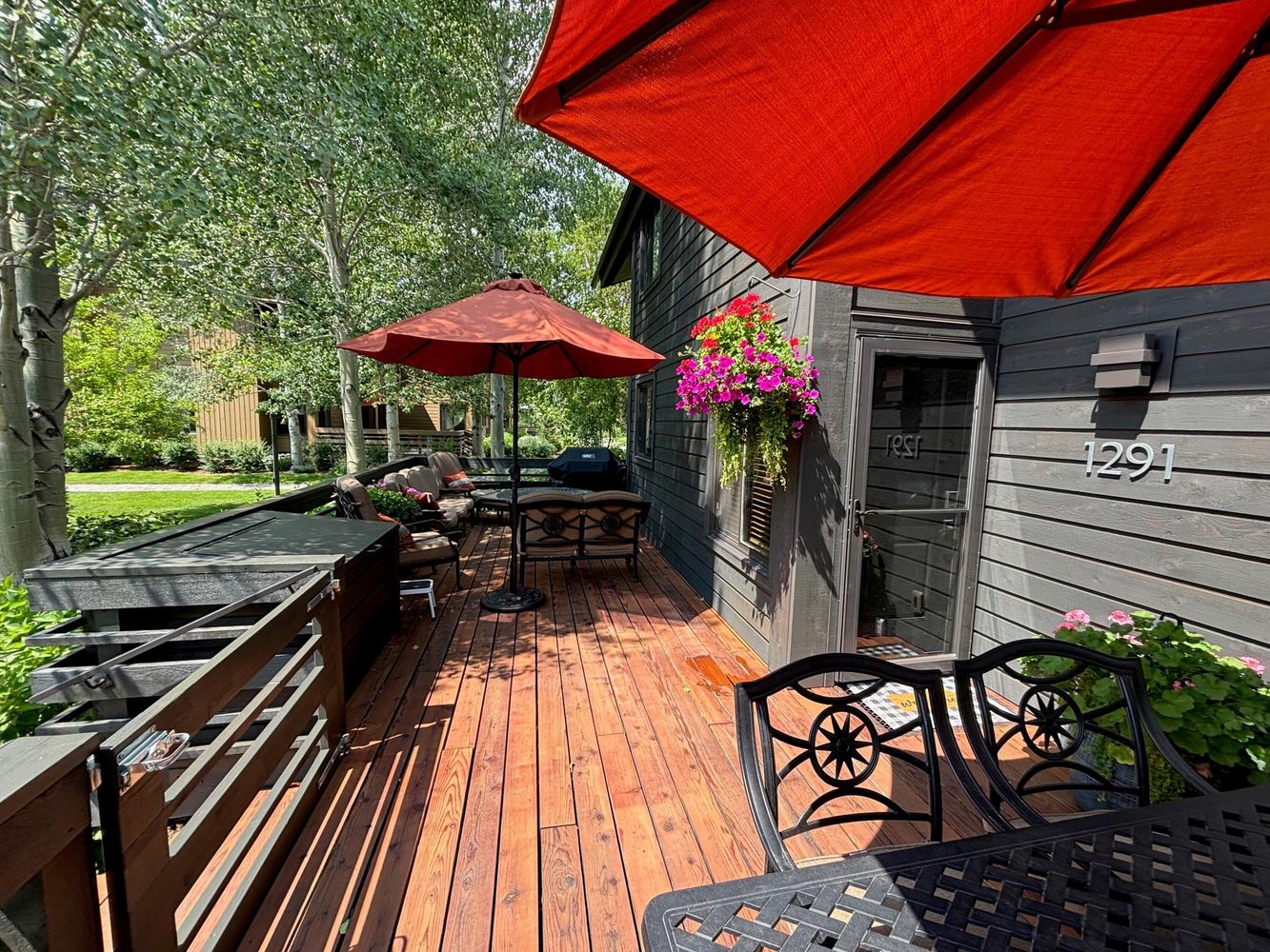1291 Creekside Lane