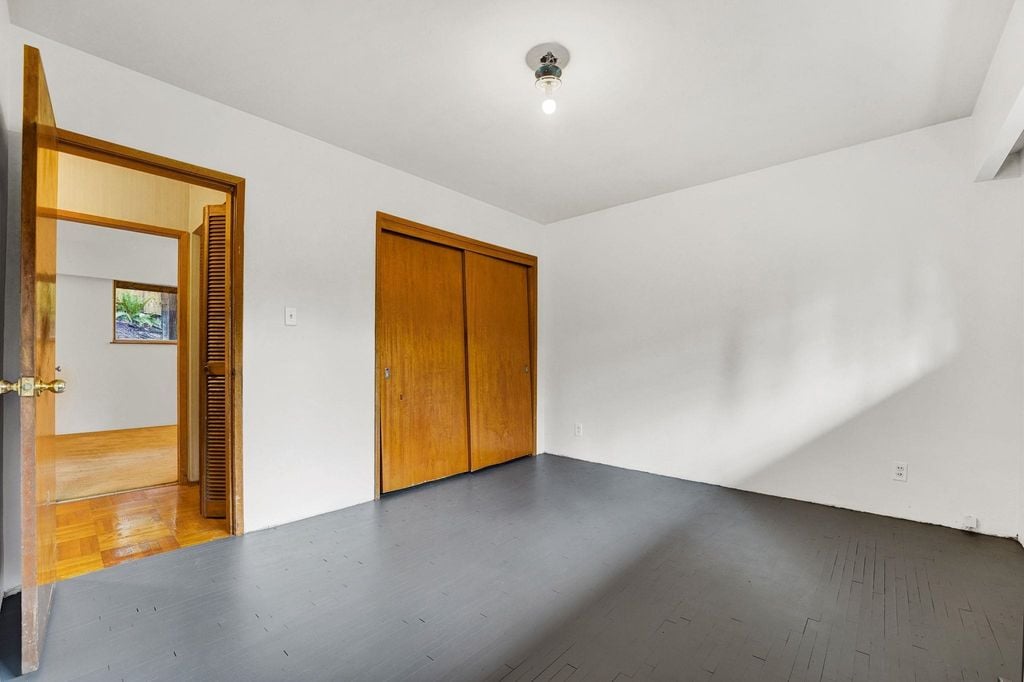 571 Glenross Rd