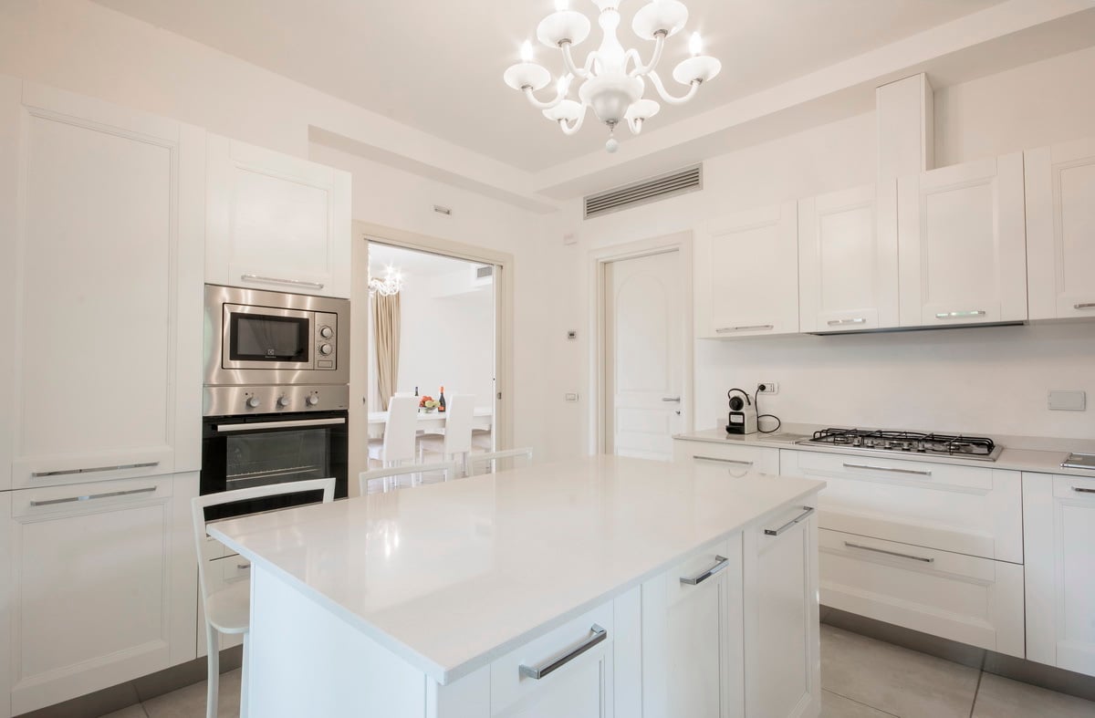 New Luxury Villa with Large Pool and Gardens in Forte dei Marmi