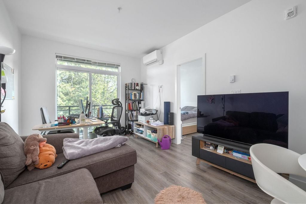 700 Clarke Rd, #502