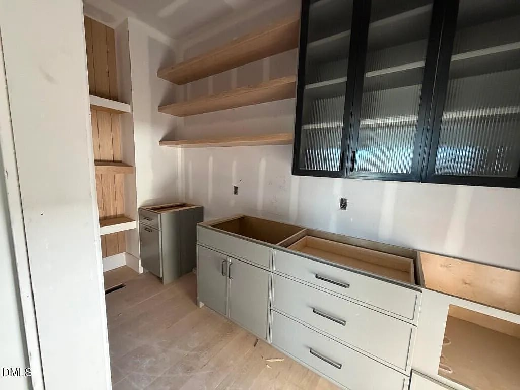 5856 Carriage Gate Dr