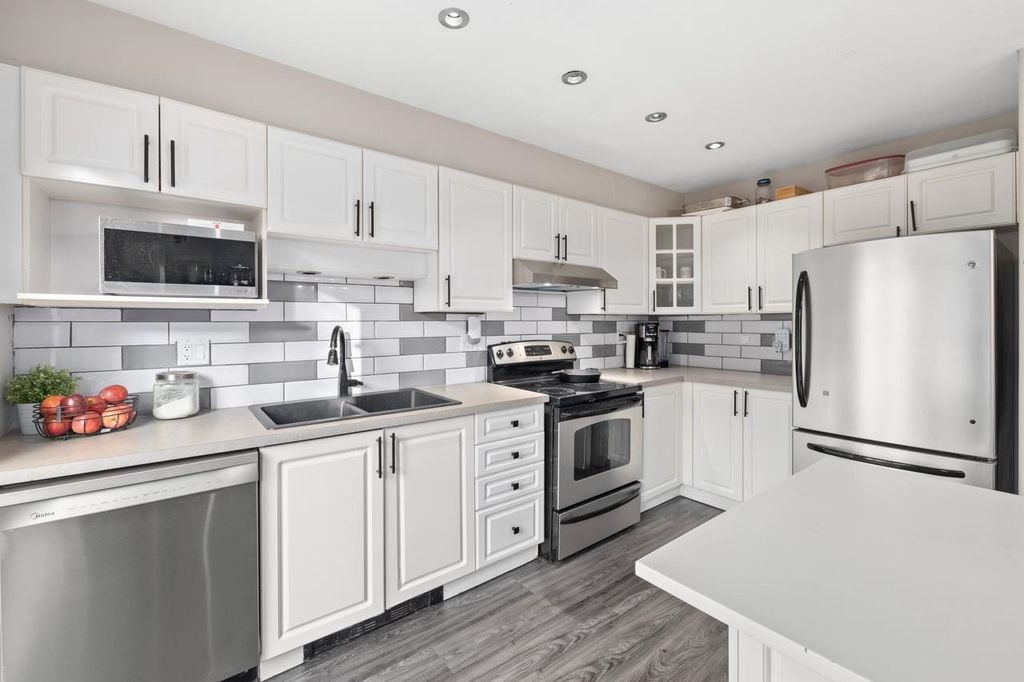 8930 Walnut Grove Dr, #84