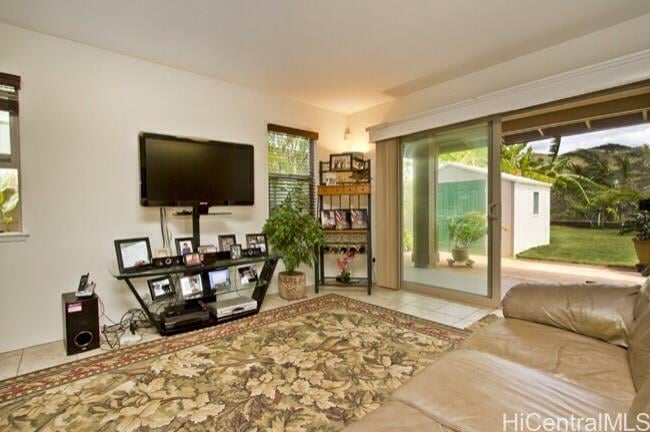92-1498 Punawainui St, Kapolei 96707