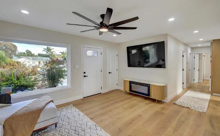 4107 Cole Way san diego, CA 92117