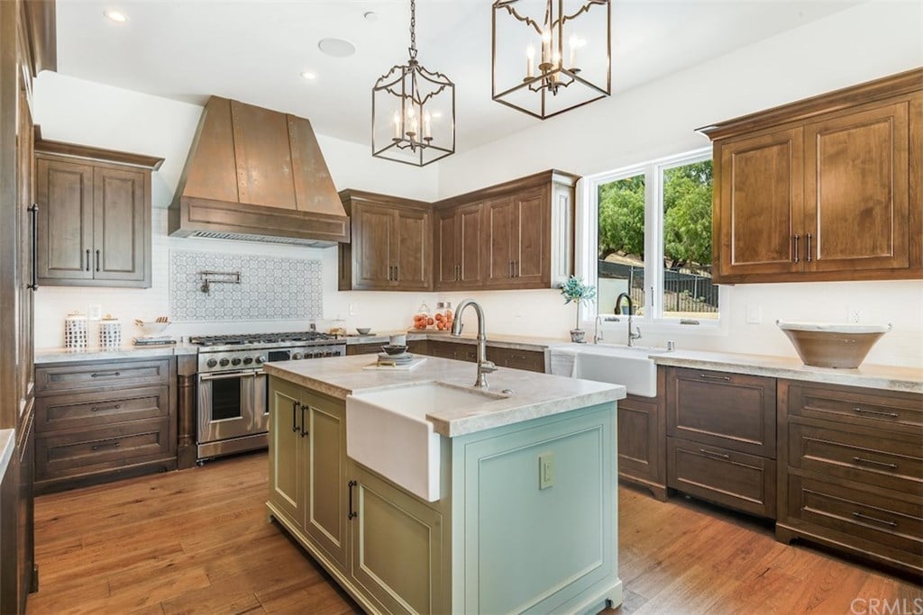 30389 Palos Verdes Dr E