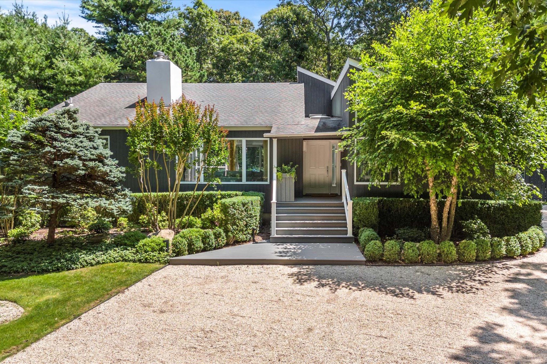24 Saddle Lane