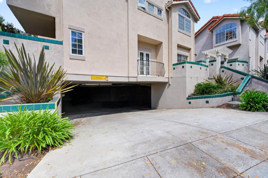 701 Woodside Way, #A