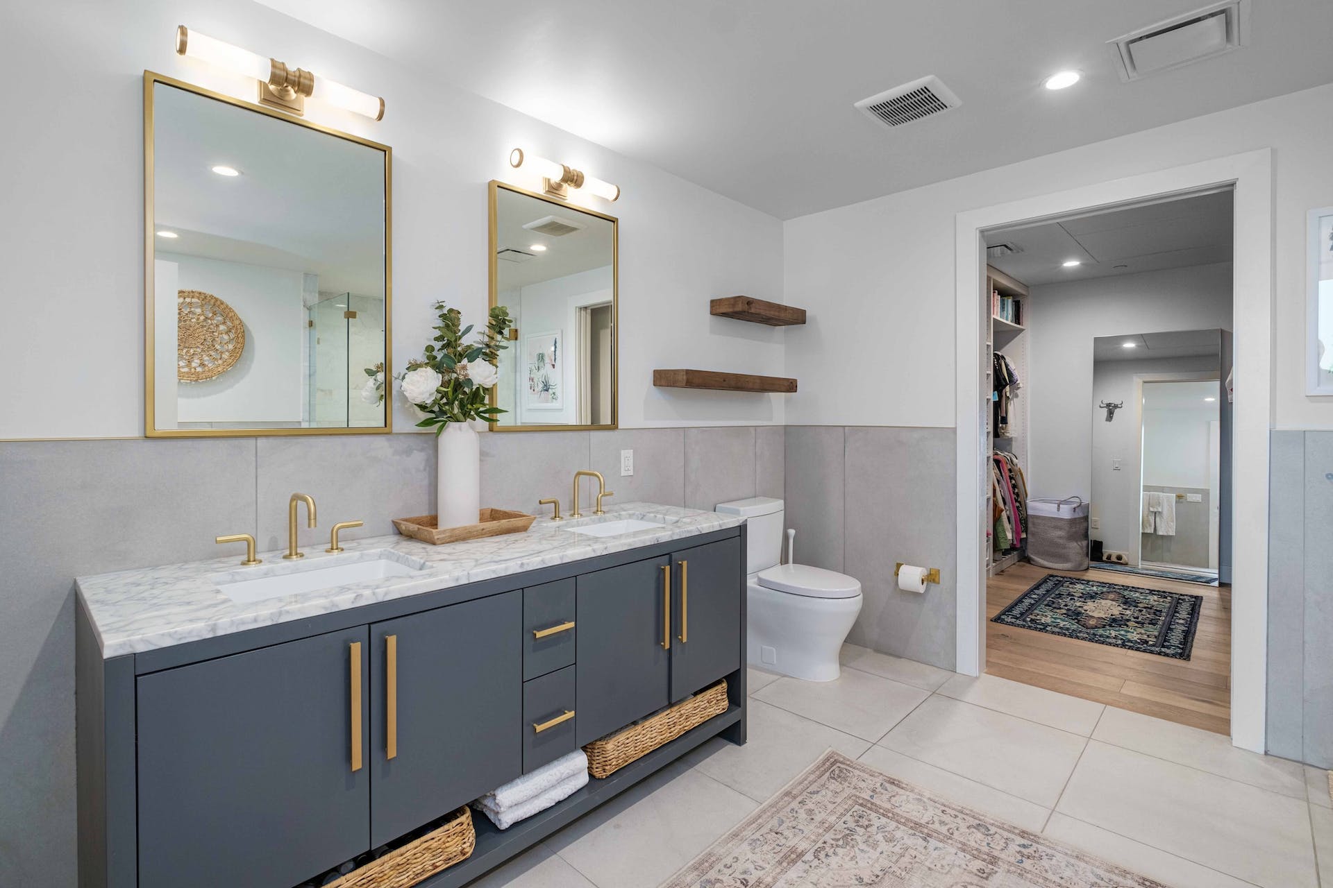 70 Rainey Street #1706 