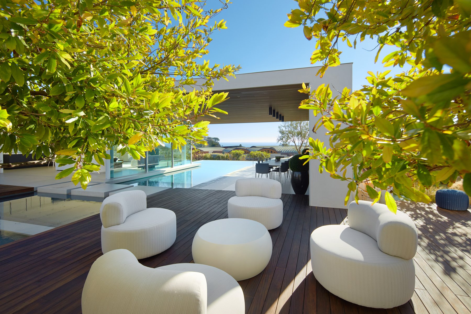 2460 Monaco