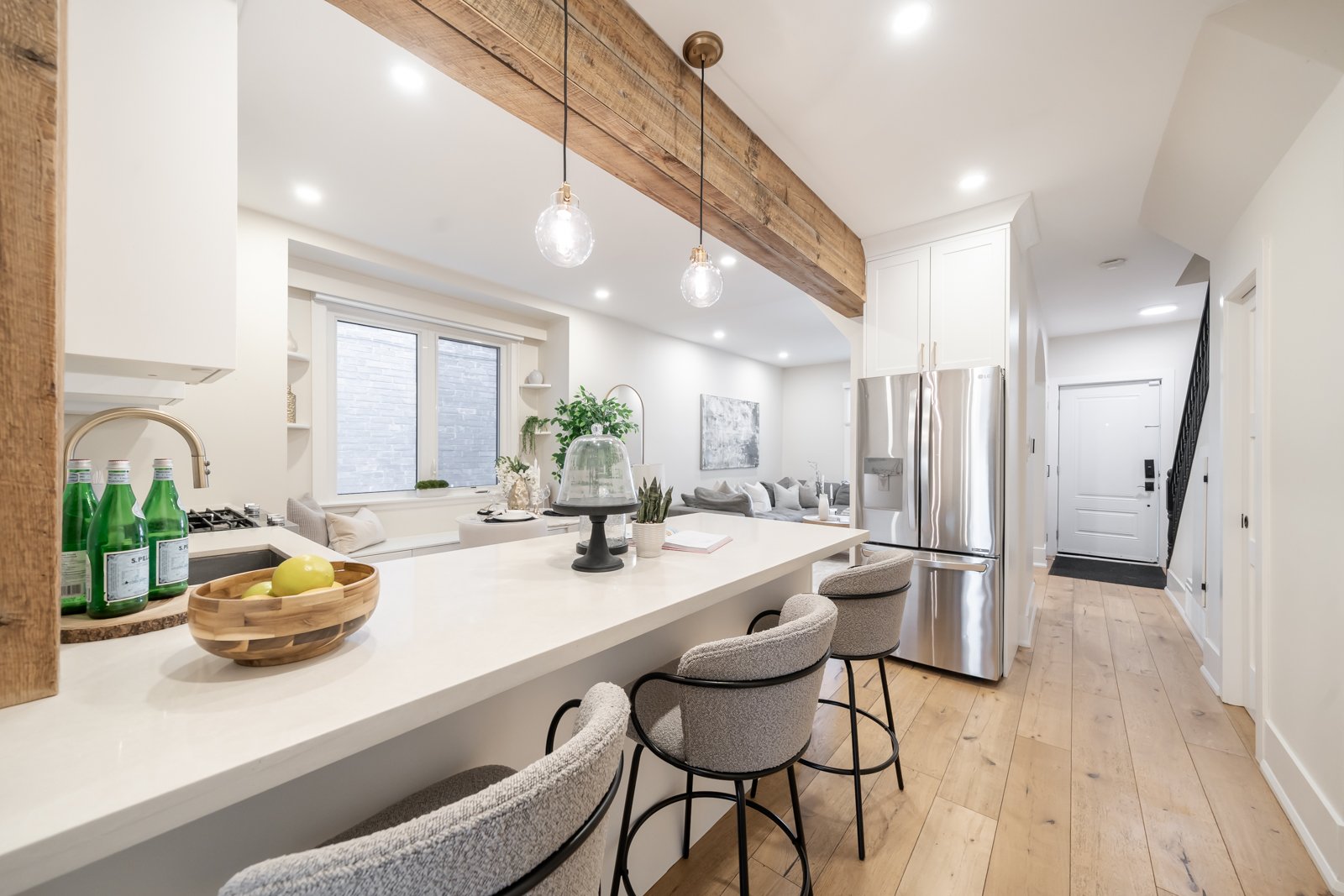 135 Sellers Ave 