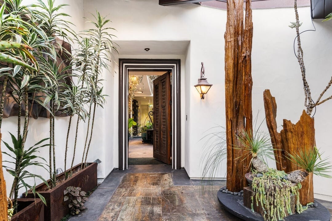 Century Woods Dr, 90067