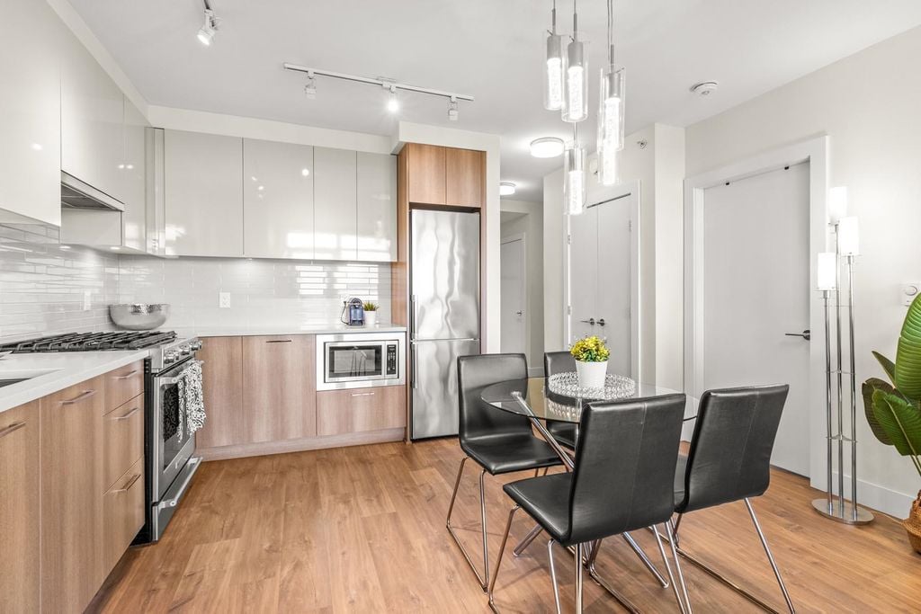 258 Nelson's Ct, #312