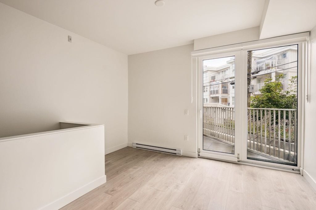 322 E 15th Ave, #212