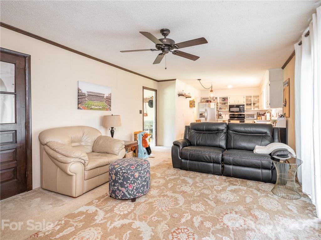10116 Windrift Rd