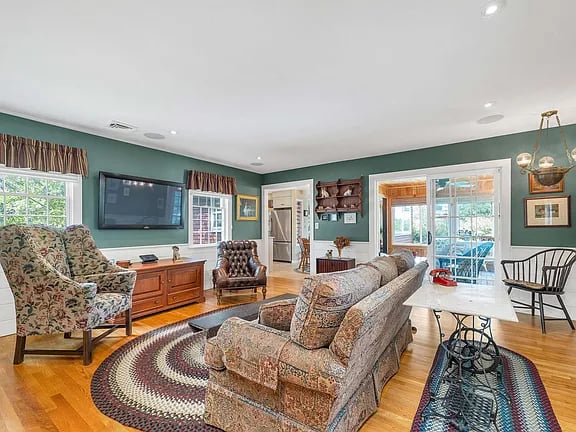 15 Christian Ridge Rd