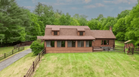 Best Realtor in Worcester, MA? Why Clients Choose Annie Oakman