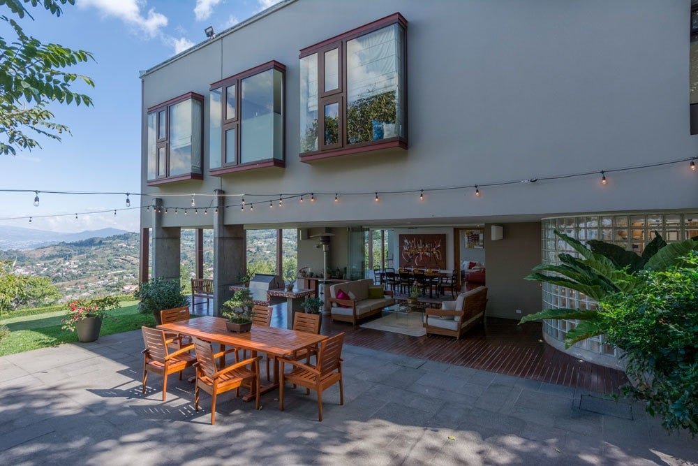 Spacious Property in San Antonio