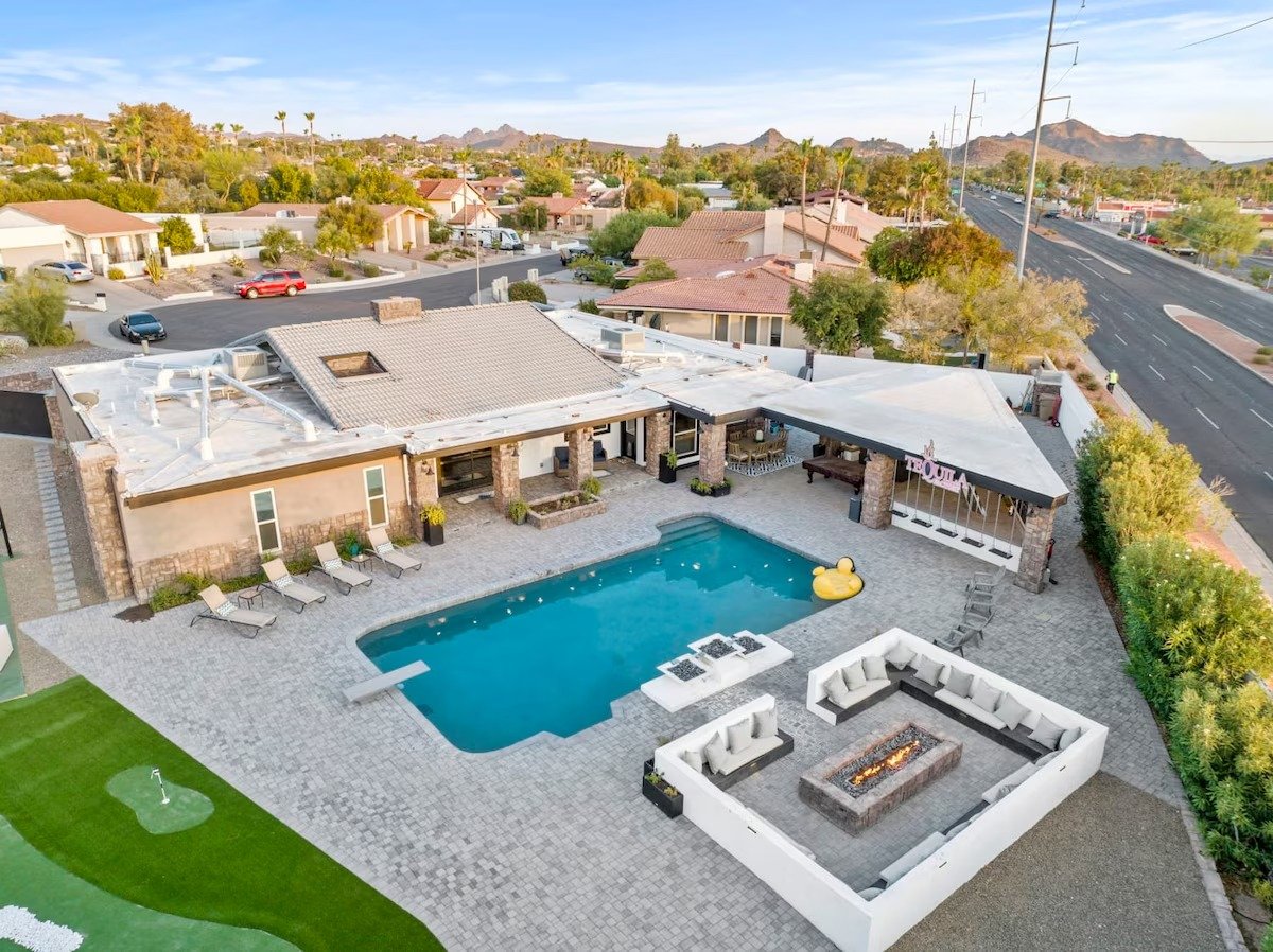 Phoenix Luxury! Pickleball | Free Heated Pool | Hot Tub