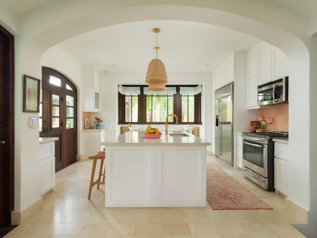 16 Calle La Ronda | Stylish Renovated Home with Plunge Pool in Beach Town – Steps from Playa Danta