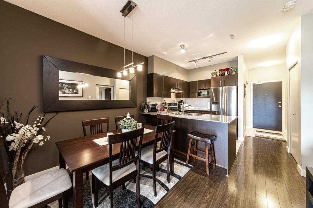 1633 Mackay Ave, #109
