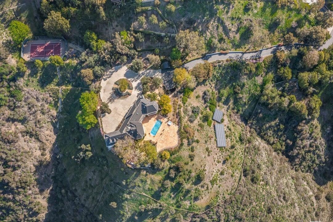 Villa Estate