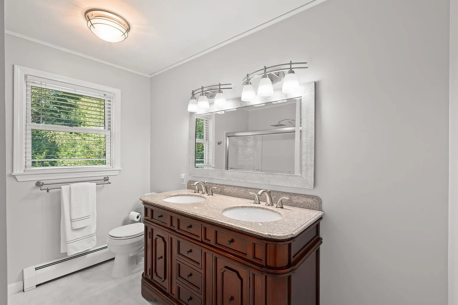 2 Brookside Ln