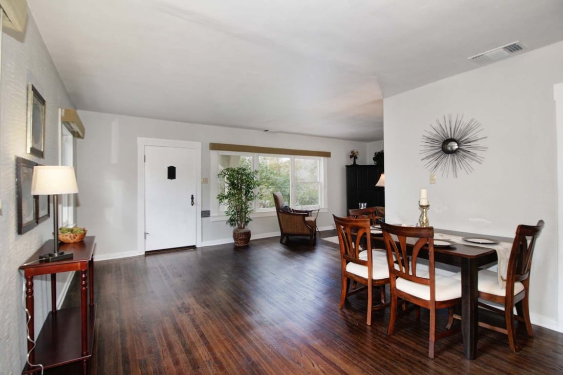 Just listed! Darling Elmhurst home