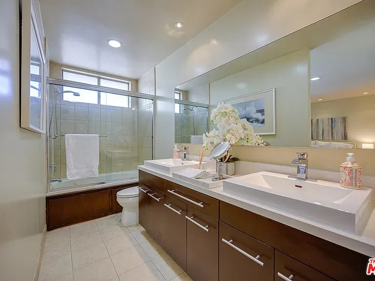 4007 Ocean Front Walk