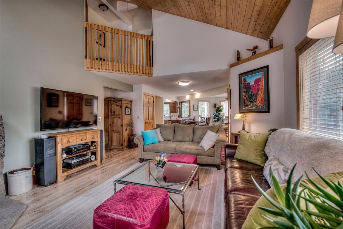 366 Quartzville Rd