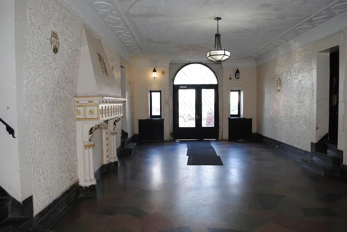 410 Eastern Parkway 1A