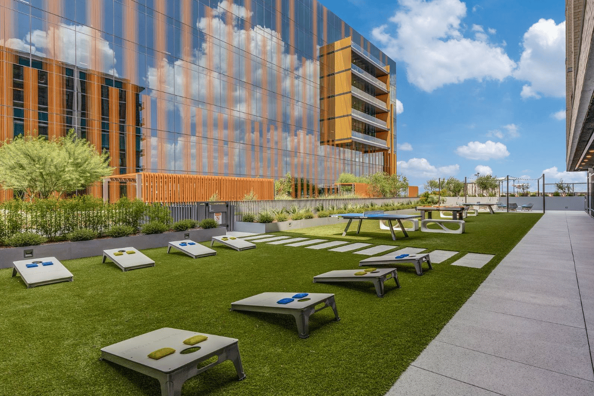 Up to 8 Weeks Free! Immediate move ins available!