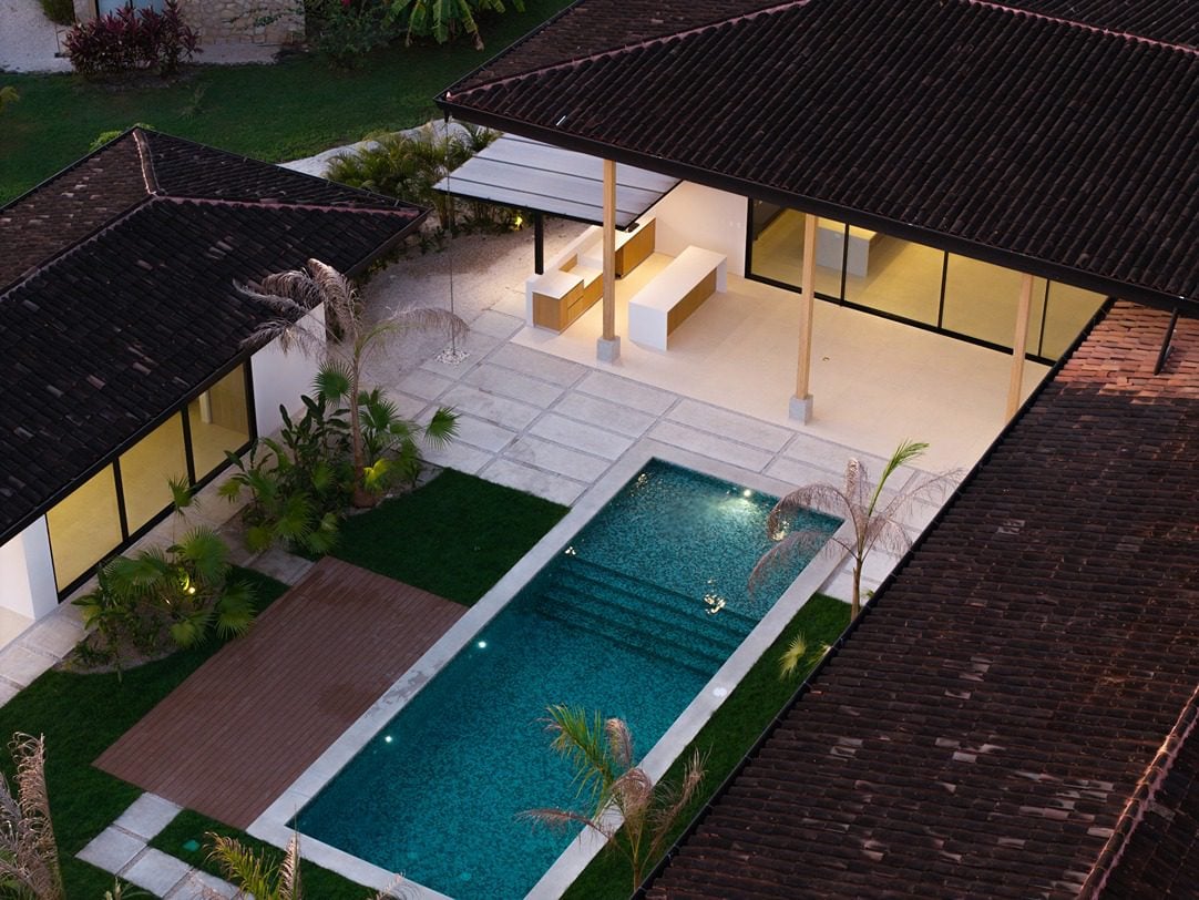 Casa Everly | Luxurious 5-Bedroom Tropical Sanctuary in Hacienda Pinilla, Costa Rica