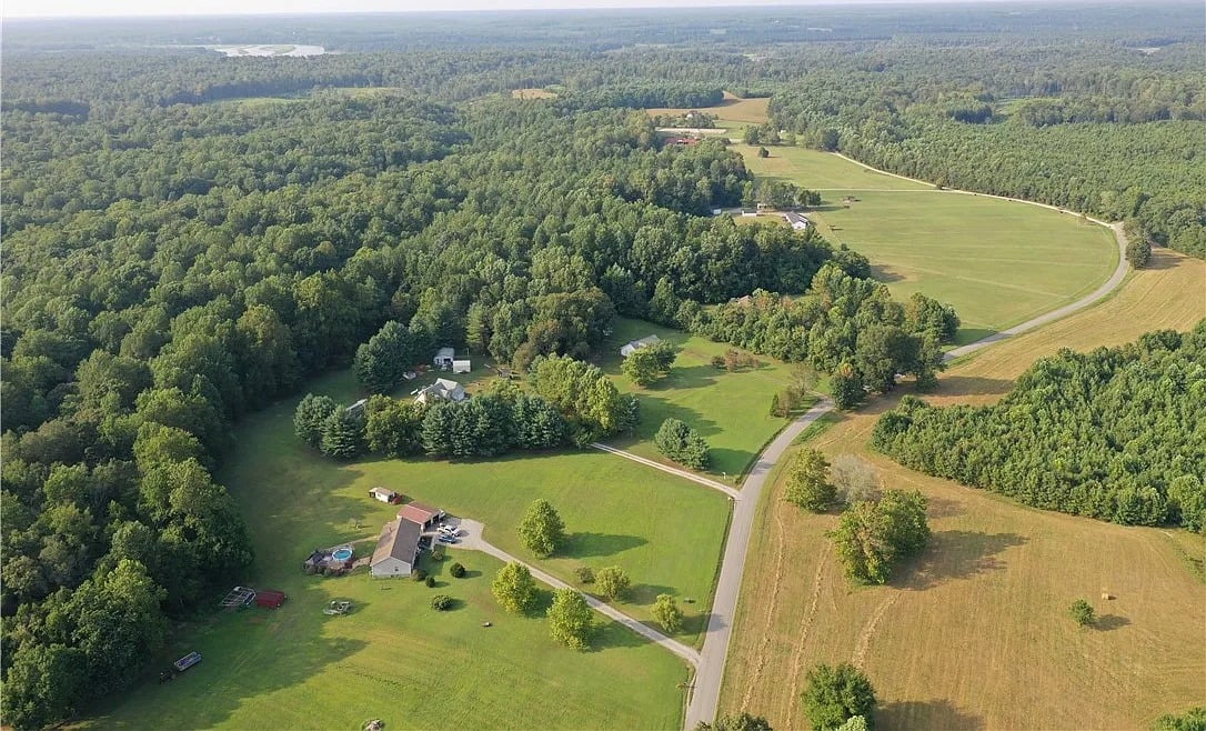367 Sandy Point Rd.