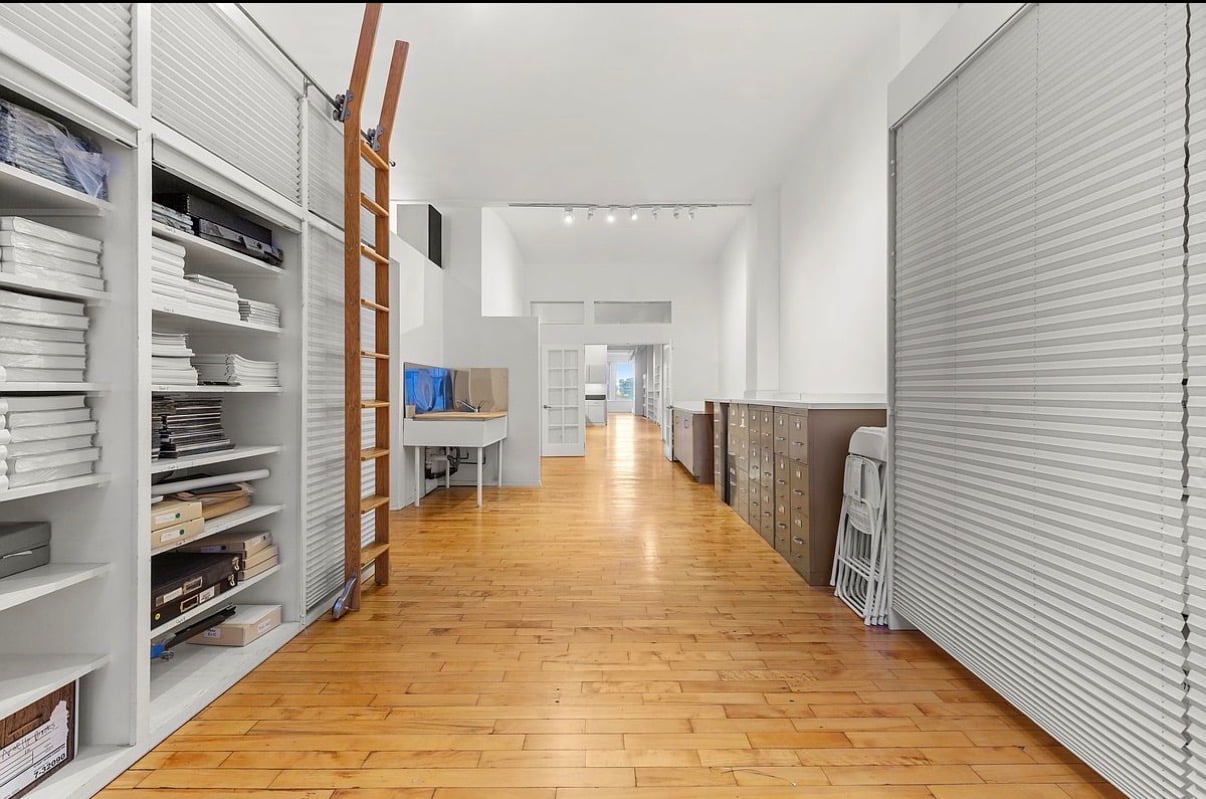 712 Broadway