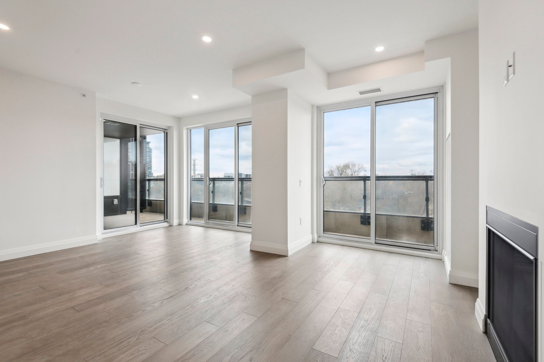 285 Avenue Road #601