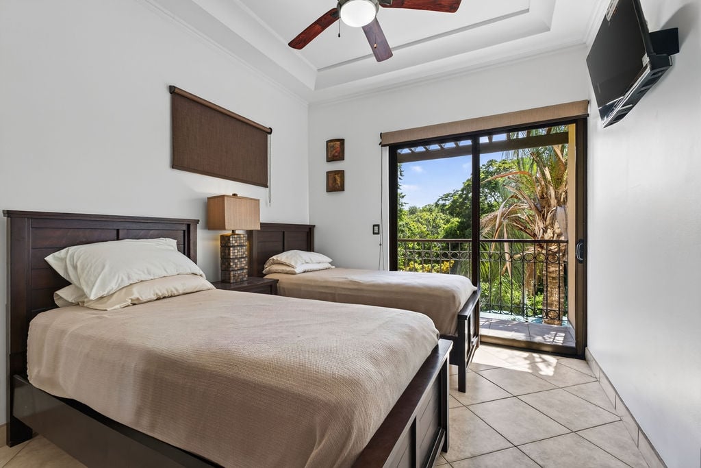 The Oaks #21 | Top-Floor, Turnkey Condo Minutes from Tamarindo