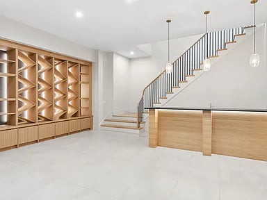 120 Halsey Ln