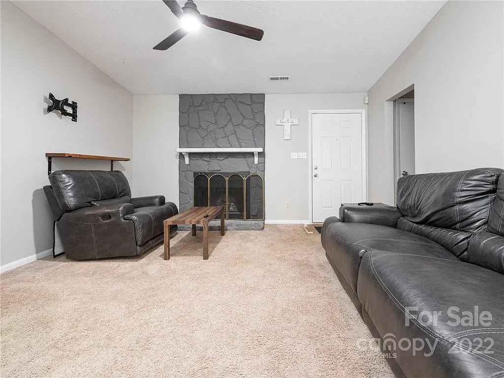 9121 Nathaniel Russell Ln