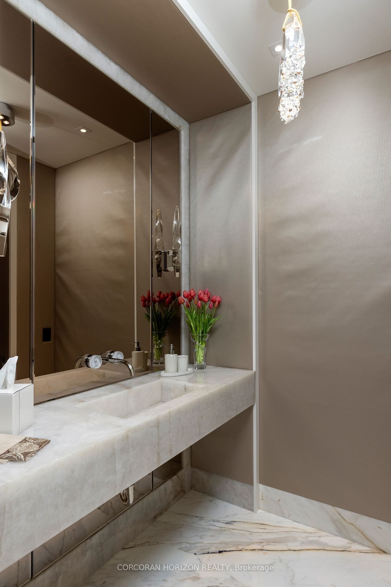 CROWN JEWEL OF YORKVILLE
