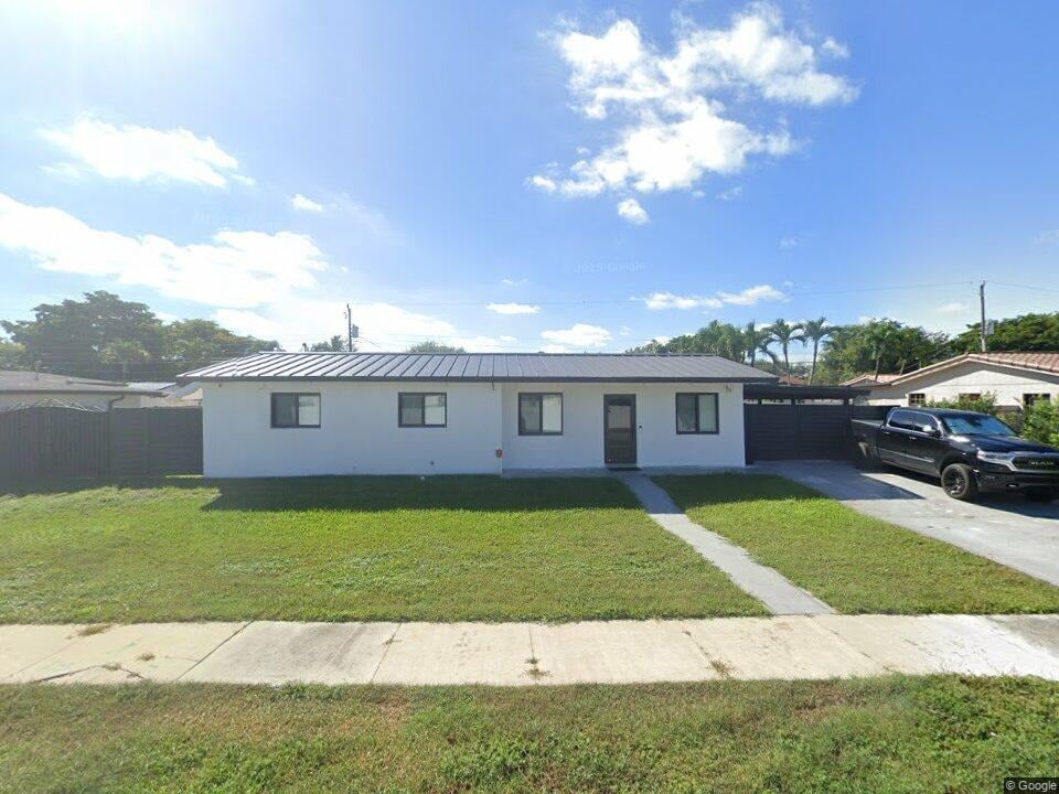 8430 NW 170th Ter