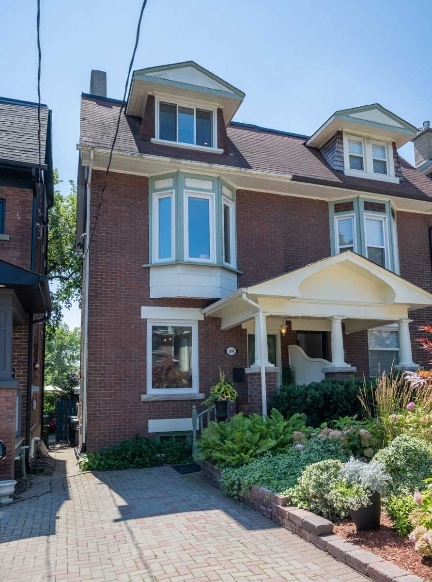 49 Columbine Ave