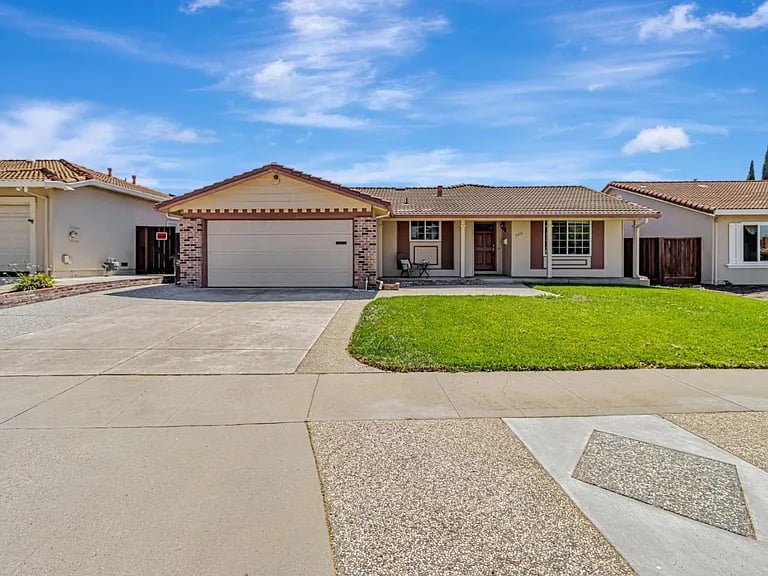 2850 Glen Heather Dr