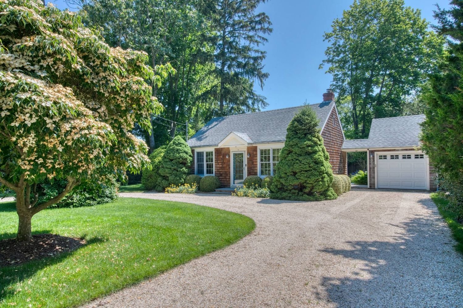 Sag Harbor Starter Cottage with Room to Grow