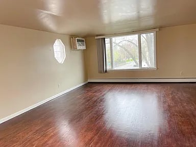 6110 230th St Fl 2