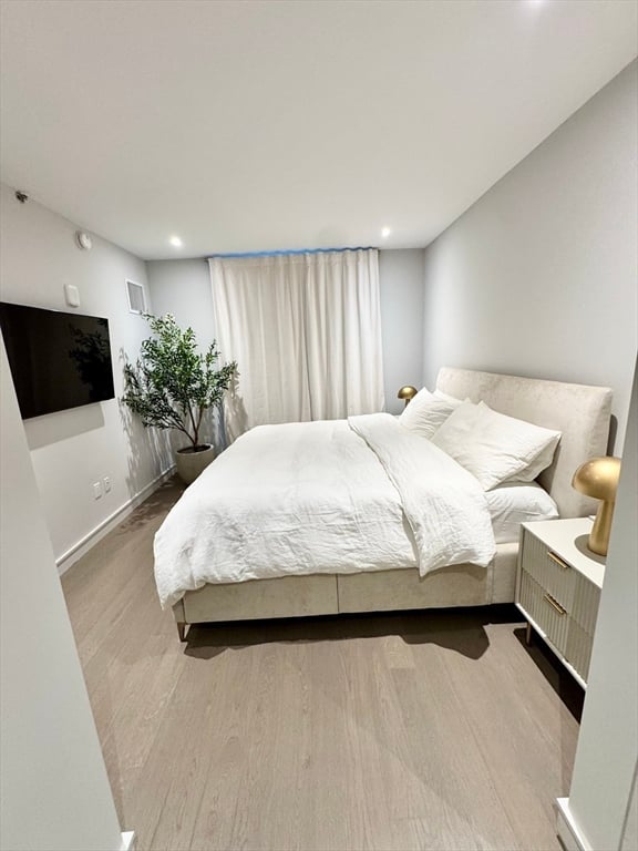 55 Lagrange St, Unit 304