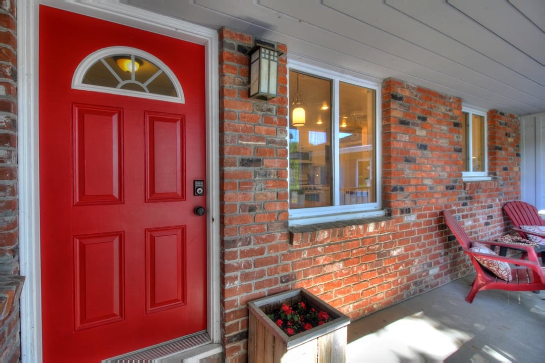 Just Listed! Updated Gorgeous South Land Park Beauty!