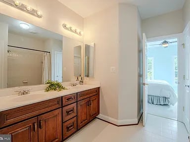106 Calvary Ct SE