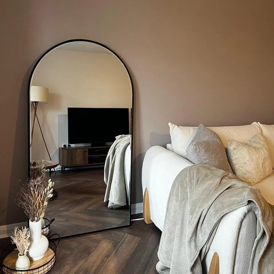 Embracing Wellness with Pantone’s 2025 Color of the Year: Mocha Mousse