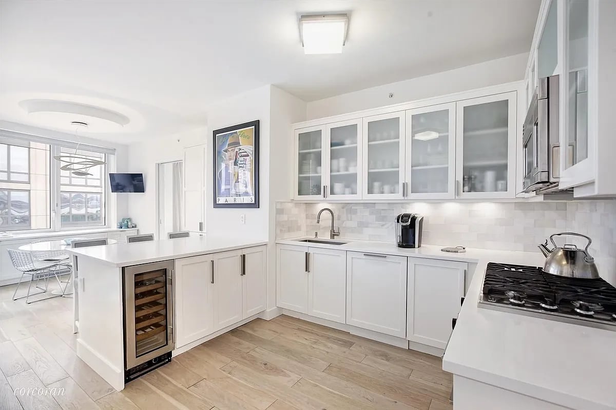 80 Riverside Blvd, #5M